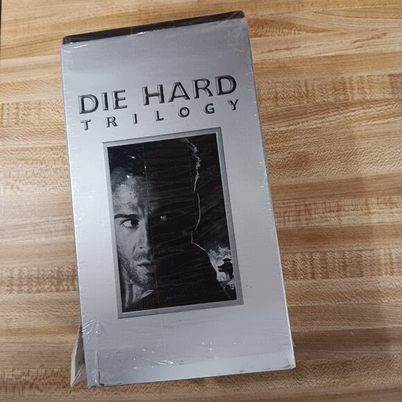 Die Hard Trilogy VHS Box Set 1996 Release THX Remaster McTiernan Action VTG Cult - Picture 2 of 9